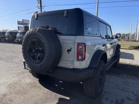 New 2025 Ford Bronco Outer Banks w/ Sasquatch Package image 4