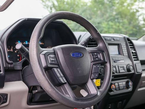 Used 2016 Ford F150 XL w/ Equipment Group 101A Mid AWD/4WD image 35