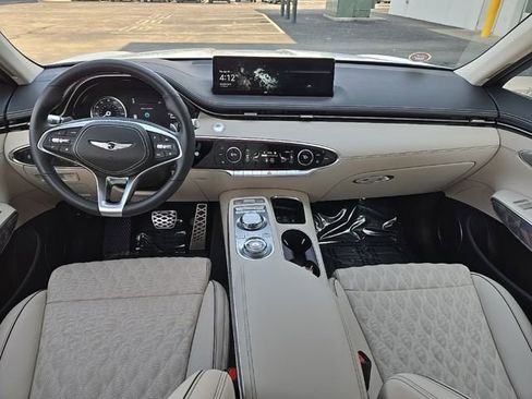 Used 2025 Genesis GV70 3.5T Sport w/ Sport Advanced Package image 32