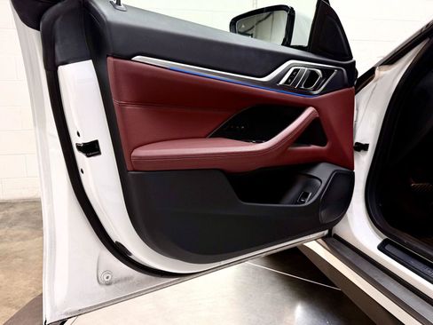 Used 2023 BMW i4 eDrive35 RWD image 13