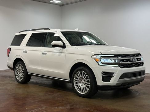 Used 2024 Ford Expedition Limited AWD/4WD image 22
