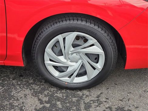 Used 2024 Subaru Impreza 2.0i image 8