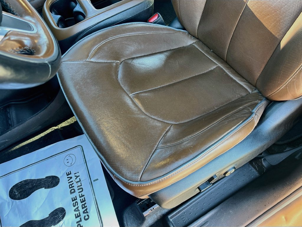 Used 2020 Chrysler Pacifica Limited FWD image 19
