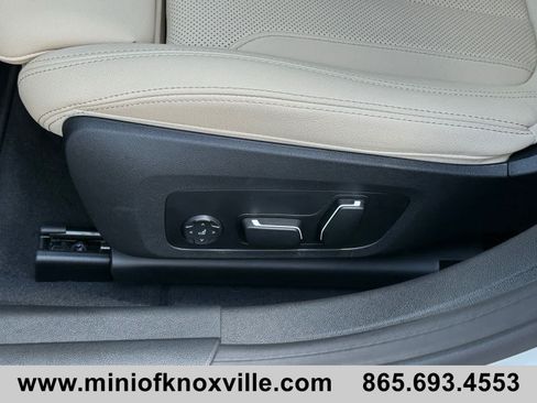 Used 2025 BMW i4 eDrive40 w/ Parking Assistance Package RWD image 11