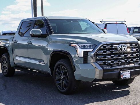 Used 2024 Toyota Tundra Platinum image 3