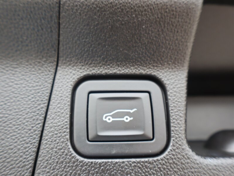 Used 2019 GMC Acadia SLE w/ Driver Alert Package I FWD image 16