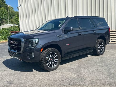 Used 2024 GMC Yukon AT4 AWD/4WD image 2