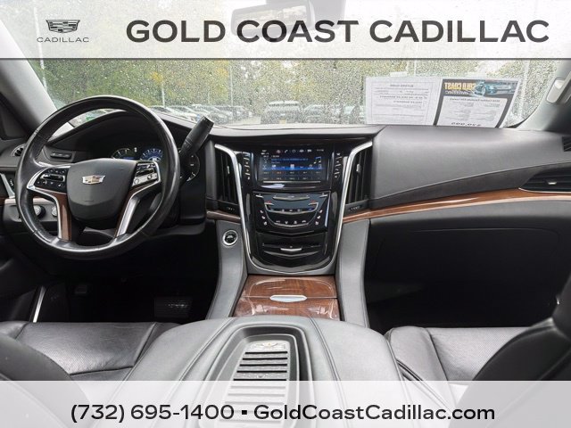 Used 2020 Cadillac Escalade ESV Luxury AWD/4WD image 12