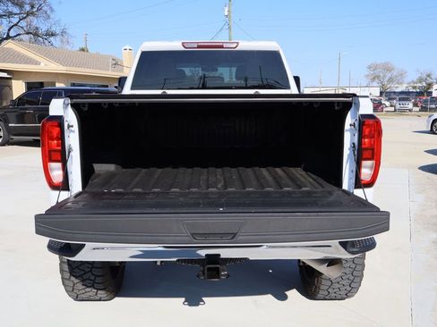 Used 2020 GMC Sierra 2500 4x4 Crew Cab w/ Gooseneck/5TH Wheel Package image 24