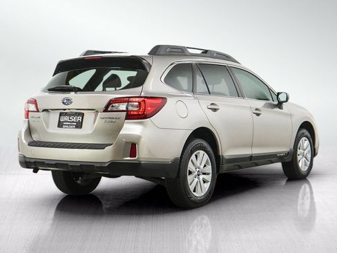 Used 2015 Subaru Outback 2.5i Premium AWD/4WD image 5
