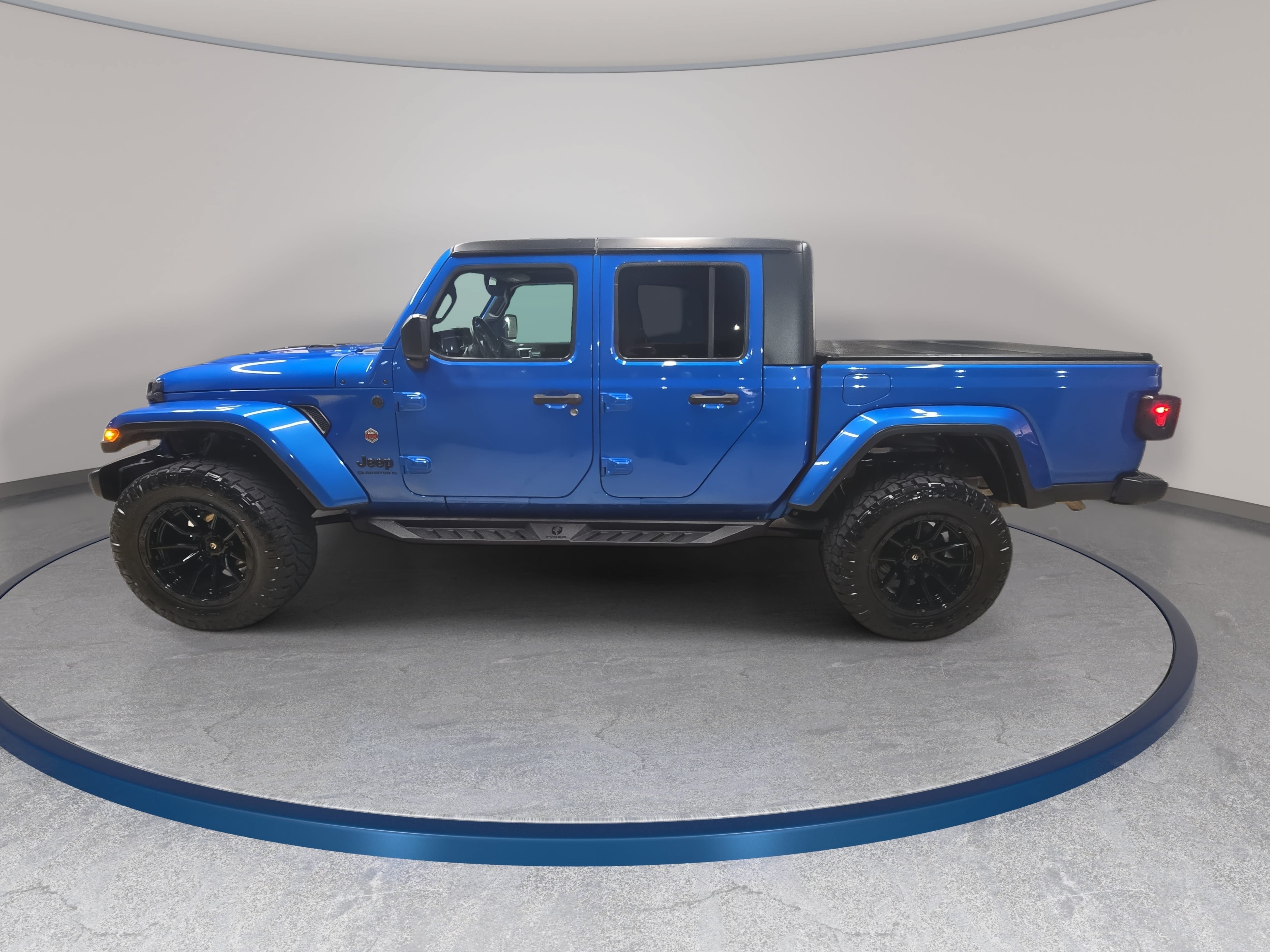 Used 2023 Jeep Gladiator Sport AWD/4WD image 8