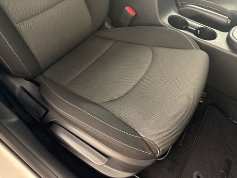 Used 2024 Kia Forte LX image 27