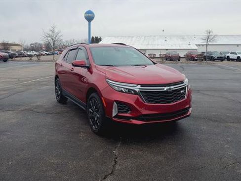 Used 2023 Chevrolet Equinox RS w/ LPO, Floor Liner Package image 3