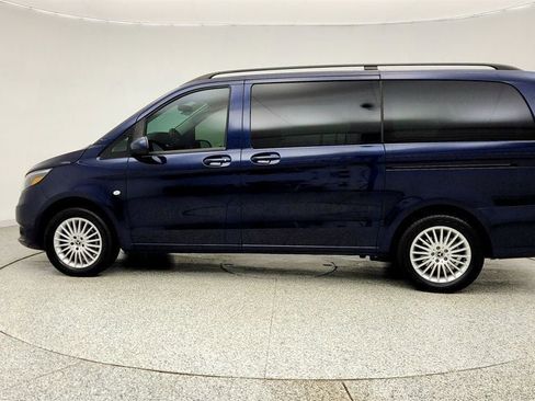 Used 2021 Mercedes-Benz Metris Passenger image 8