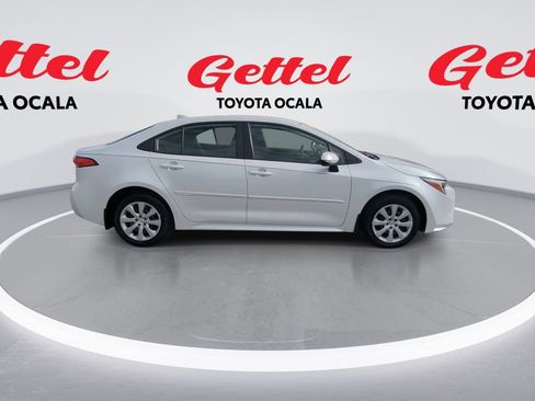 Used 2023 Toyota Corolla LE image 9