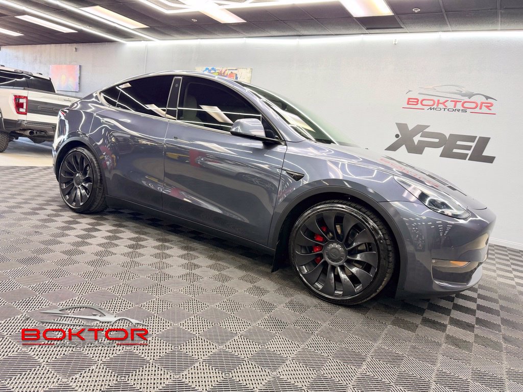 Used 2022 Tesla Model Y Performance AWD/4WD image 1