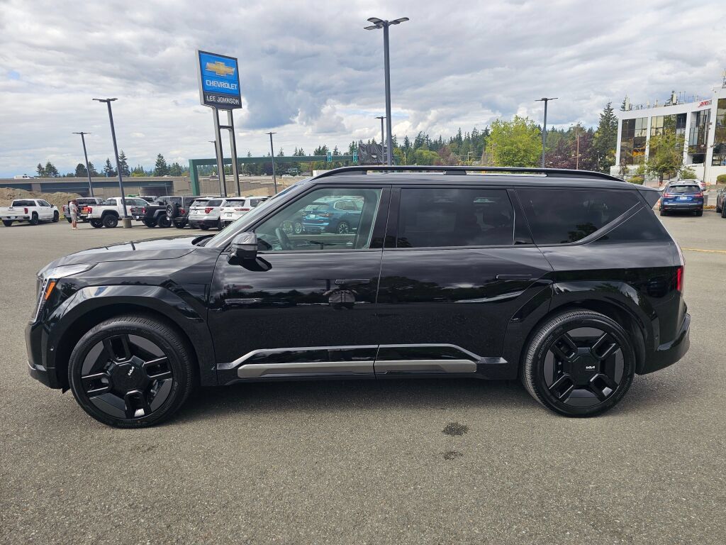 Certified 2024 Kia EV9 GT-Line AWD/4WD image 8