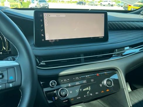 Certified 2026 INFINITI QX60 Autograph w/ Dark Cargo Package image 22