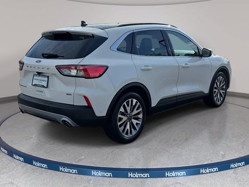 Used 2020 Ford Escape Titanium w/ Titanium Premium Package 2.0 FWD image 6