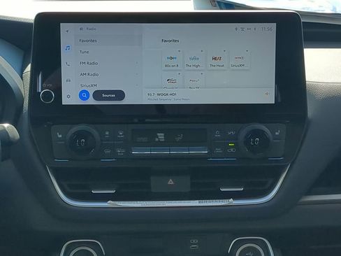 Used 2024 Toyota Grand Highlander Limited image 24