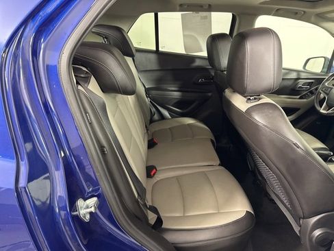 Used 2015 Chevrolet Trax LTZ image 17