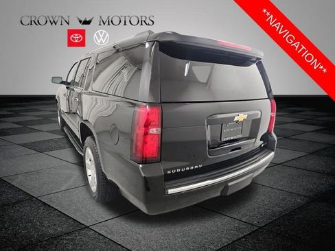 Used 2018 Chevrolet Suburban Premier image 8