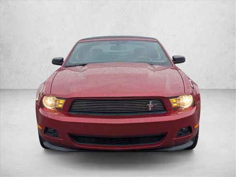 Used 2011 Ford Mustang Premium w/ 203A Rapid Spec Order Code image 2