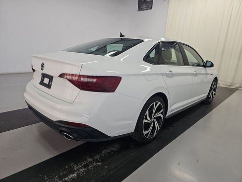 Used 2024 Volkswagen Jetta GLI Autobahn image 4