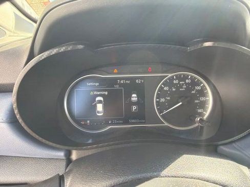Used 2023 Nissan Versa SV FWD image 13