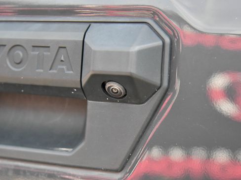 Used 2024 Toyota Tacoma TRD Sport image 41