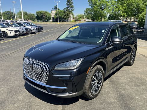 Used 2023 Lincoln Corsair AWD w/ Equipment Group 101A image 3