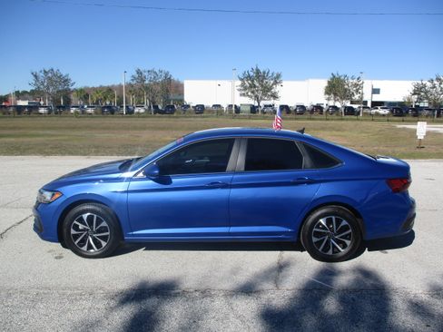 Used 2024 Volkswagen Jetta S image 4