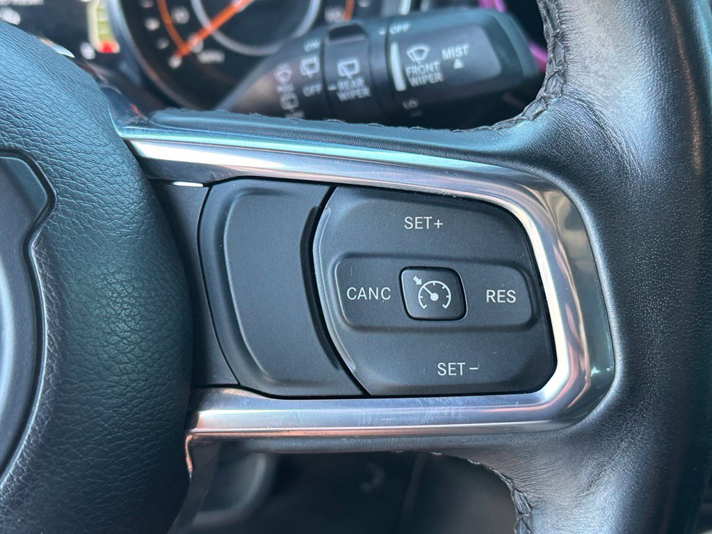 Used 2022 Jeep Wrangler Unlimited Sahara AWD/4WD image 28