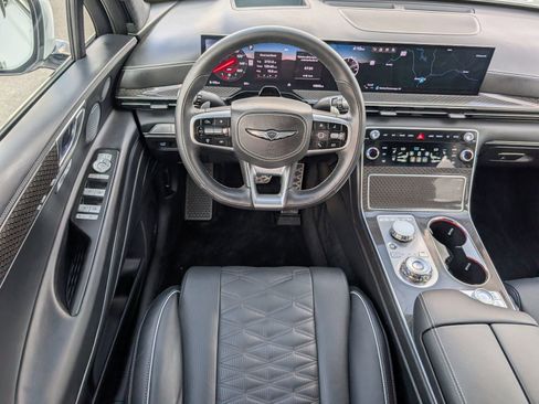 Used 2025 Genesis GV80 3.5T e-SC image 17