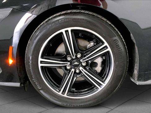 Used 2024 Ford Mustang Premium image 9