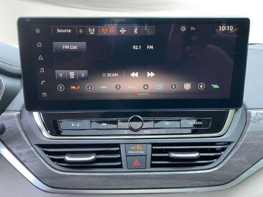Used 2025 Nissan Altima 2.5 SL FWD image 28