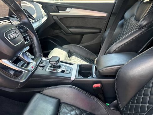 Used 2018 Audi SQ5 Premium Plus w/ S Sport Package AWD/4WD image 9