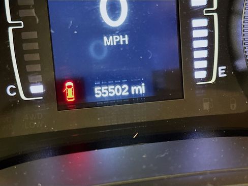 Used 2020 Jeep Cherokee Latitude w/ Cold Weather Group image 19