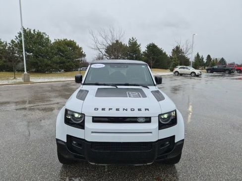 Used 2023 Land Rover Defender 110 V8 image 2