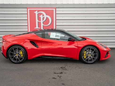 Used 2024 Lotus Emira First Edition image 41