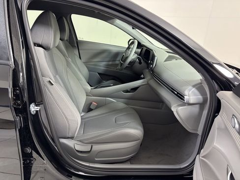 New 2026 Hyundai Elantra Sport FWD image 13