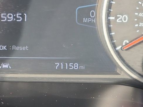 Used 2021 Kia Seltos SX image 43