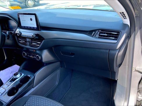 Certified 2023 Ford Escape Active FWD image 17
