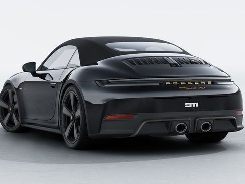 New 2026 Porsche 911 GTS image 3