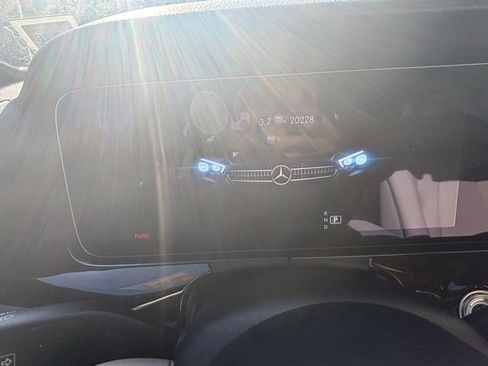 Used 2022 Mercedes-Benz E 350 4MATIC Sedan image 13