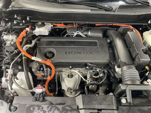 Used 2025 Honda CR-V Sport image 30