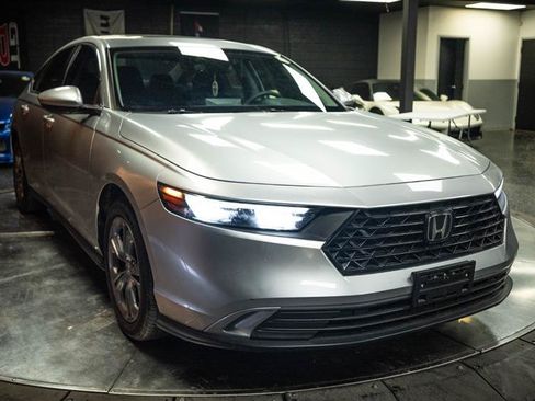Used 2024 Honda Accord EX image 5