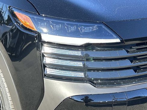 New 2026 Nissan Kicks SV w/ SV Premium Package FWD image 9