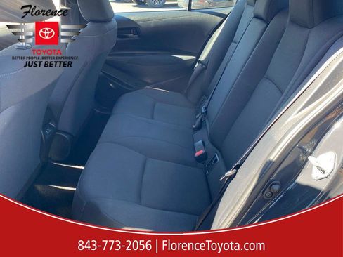 Used 2023 Toyota Corolla LE image 6