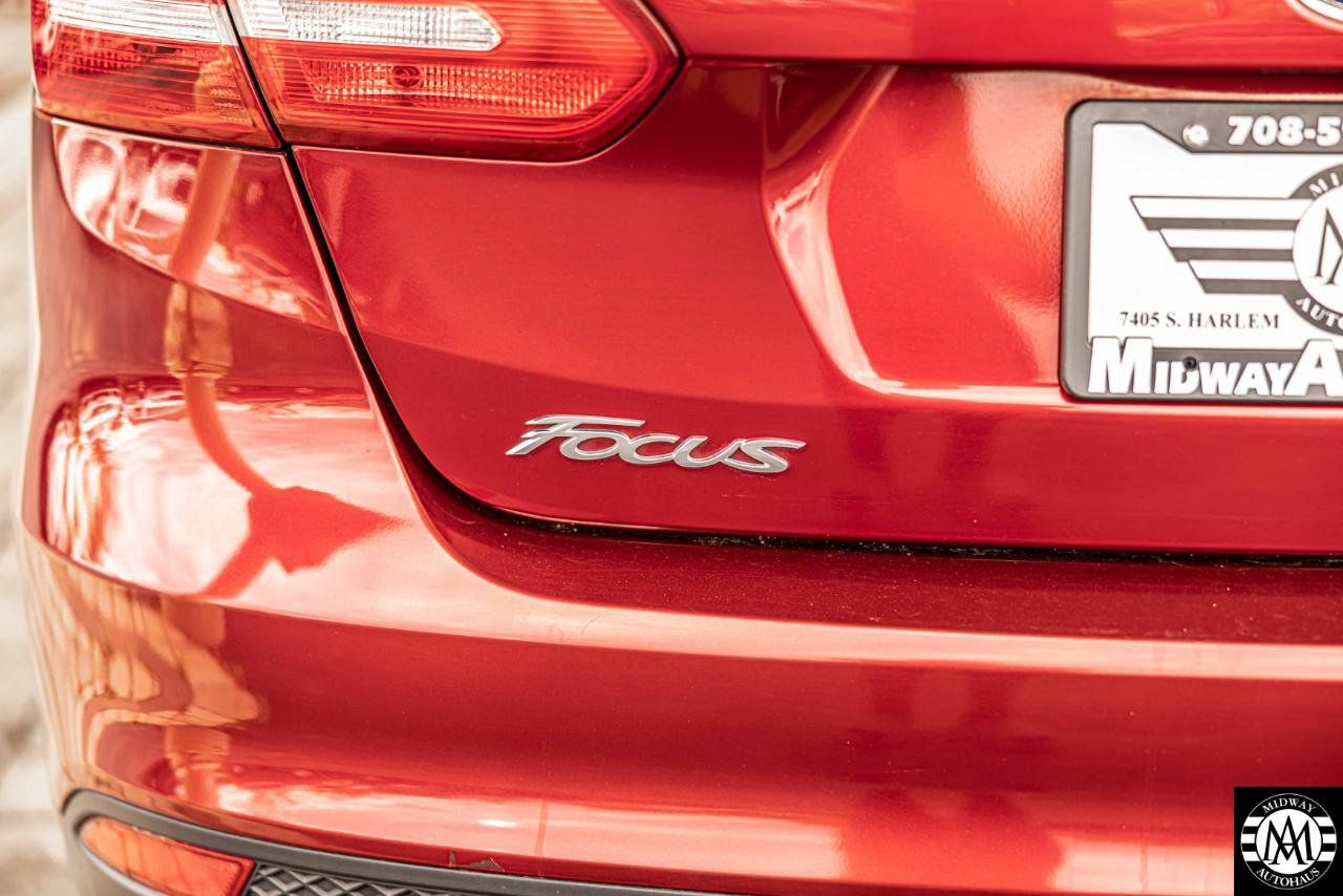 Used 2017 Ford Focus SE FWD image 15